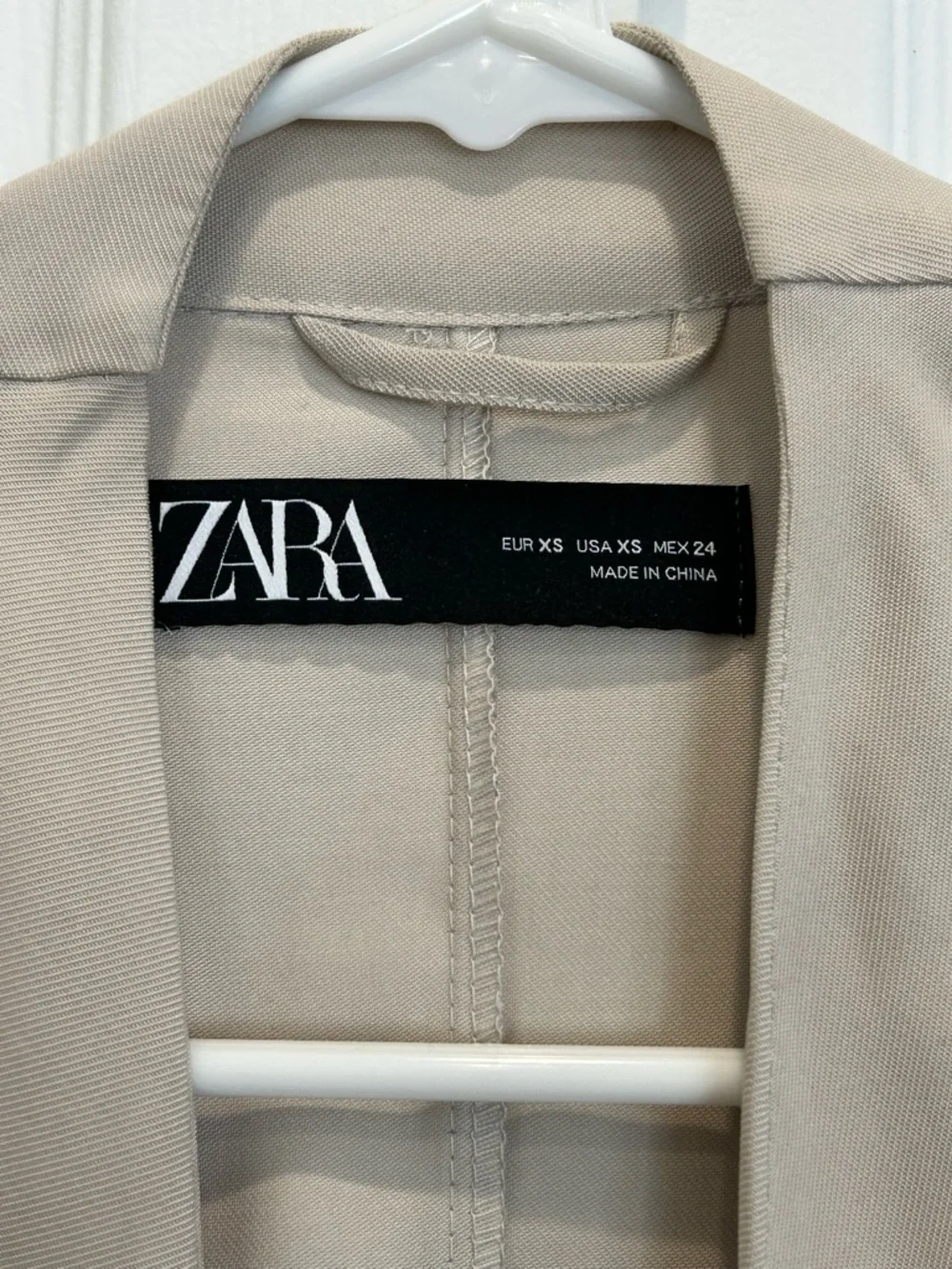 Zara Beige Drape Collar Asymmetric Blazer w/ Buckle Sleeves Sz 2-6 - Picture 5 of 6
